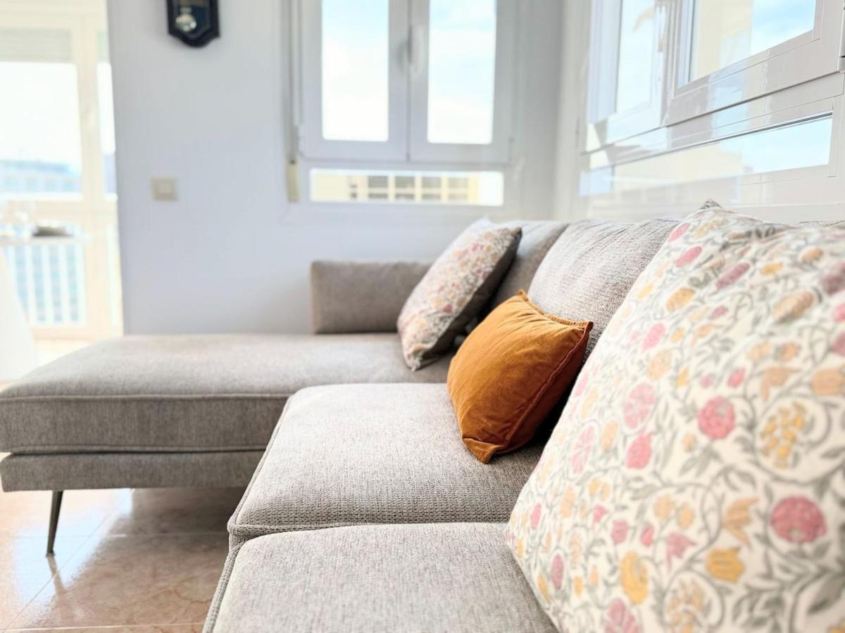 Apartamento A Estrenar Con Vistas A La Playa De Levante Con Plaza De Garaje