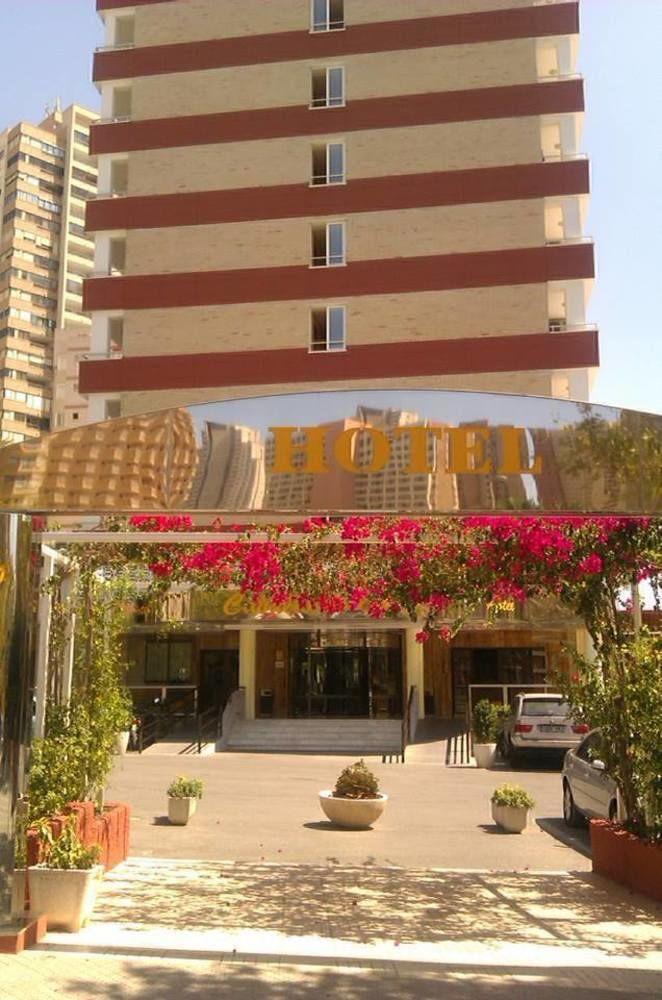Hotel Caballo De Oro 3*