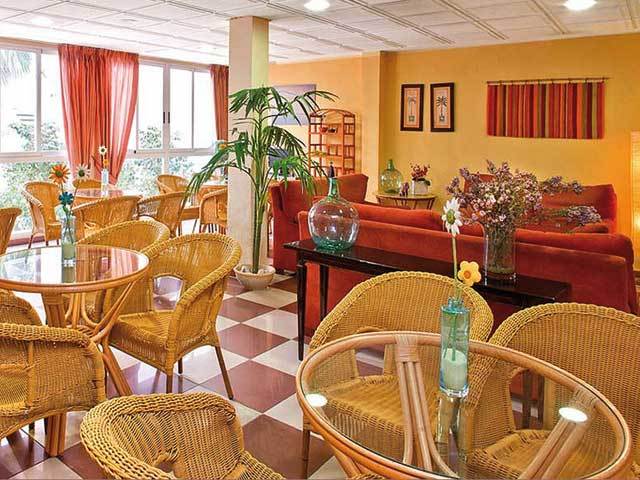 Internacional Hotel 2*