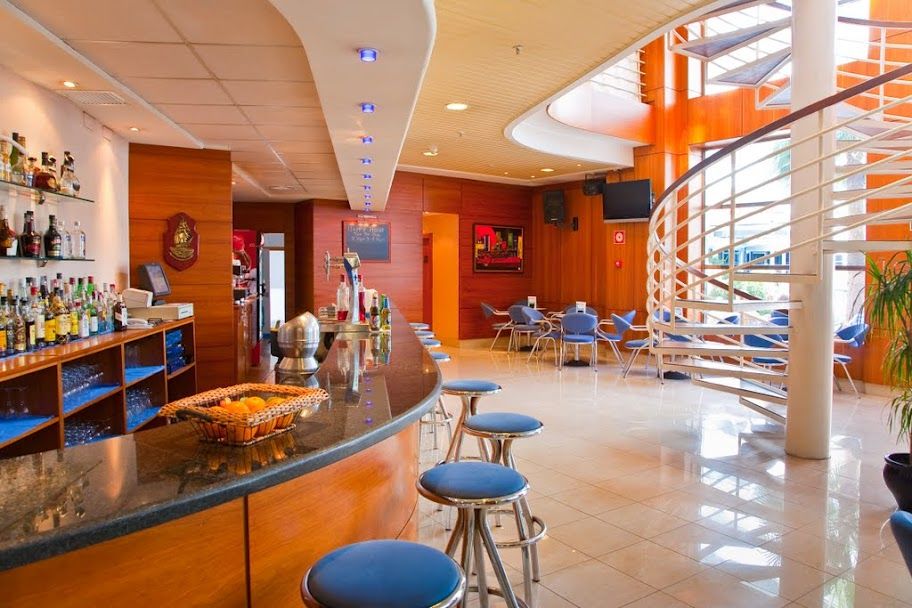 Rh Victoria & 4 Sup Hotel