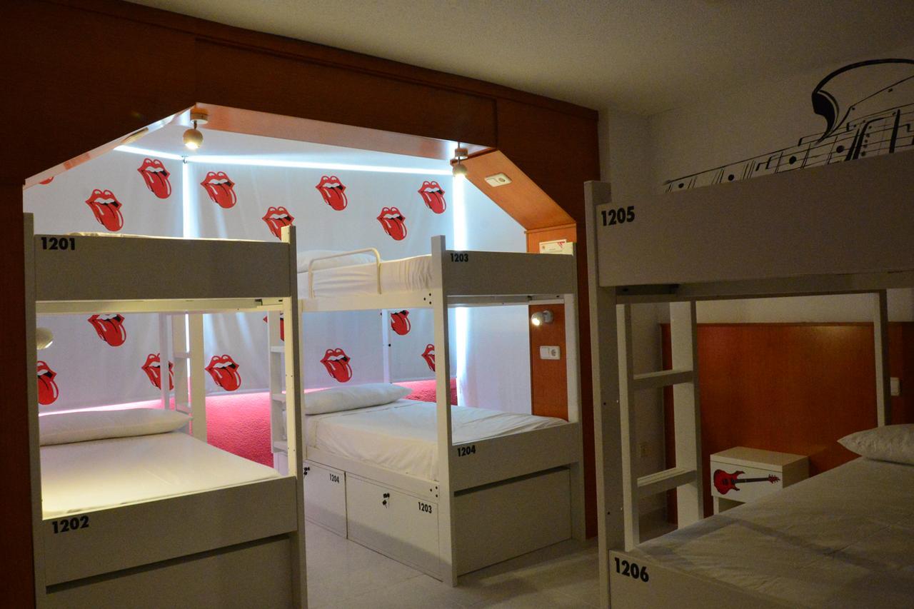 Hostal Bc *