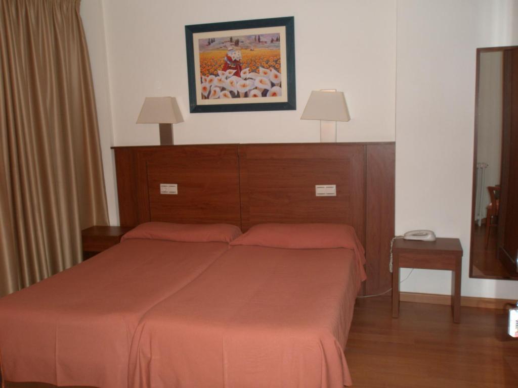 Mayna Hotel
