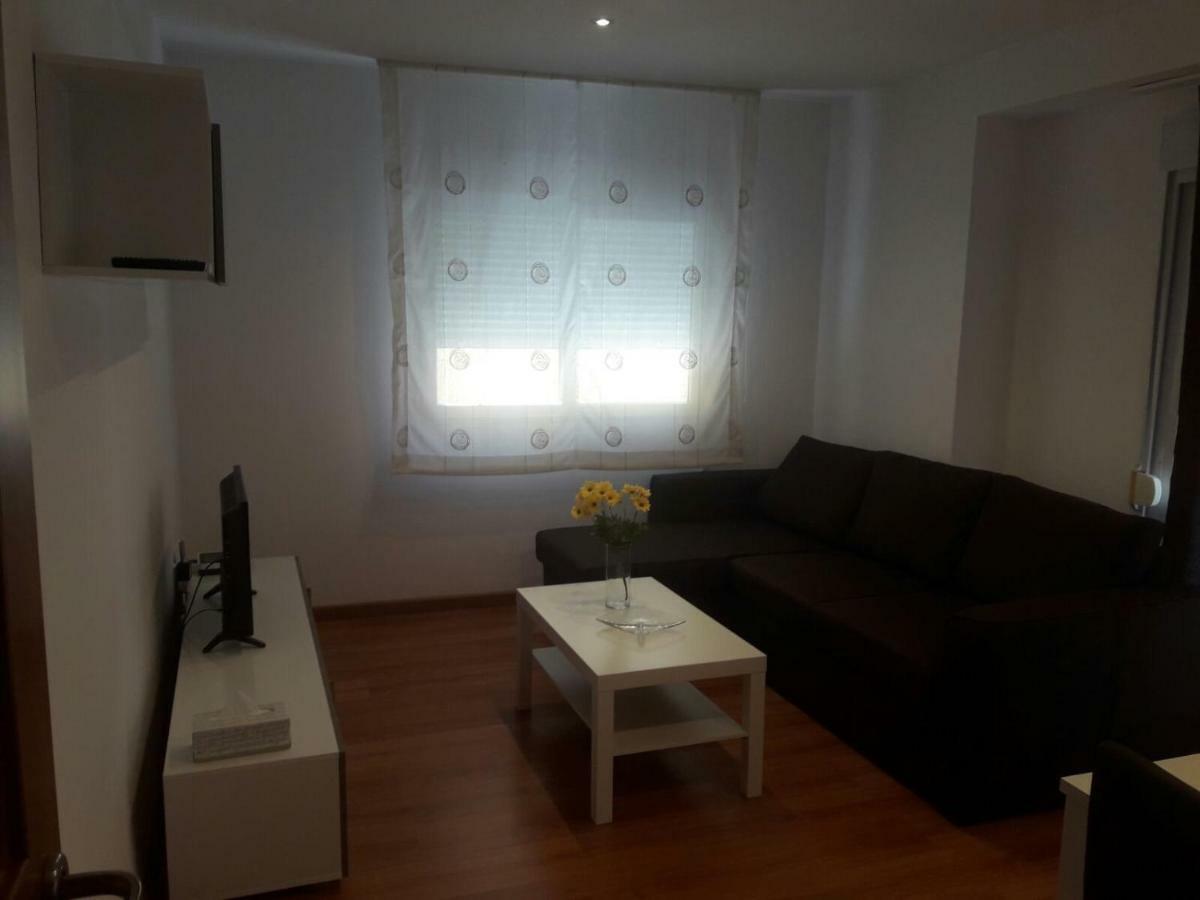 De 100 M² En Parque De L'aiguera, Con 3 Habitación Apartamento