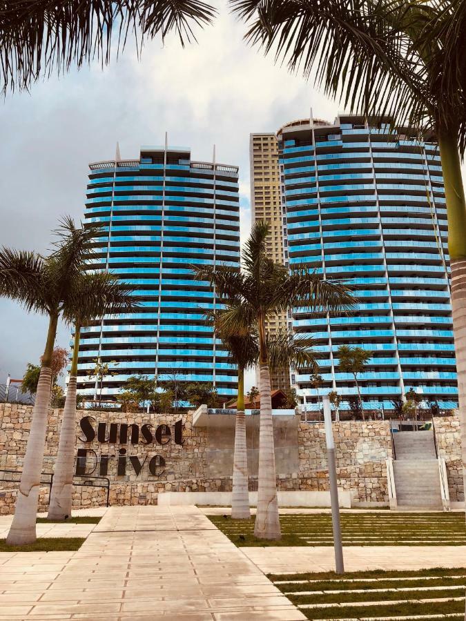 Sunset Drive Deluxe Apartamento *